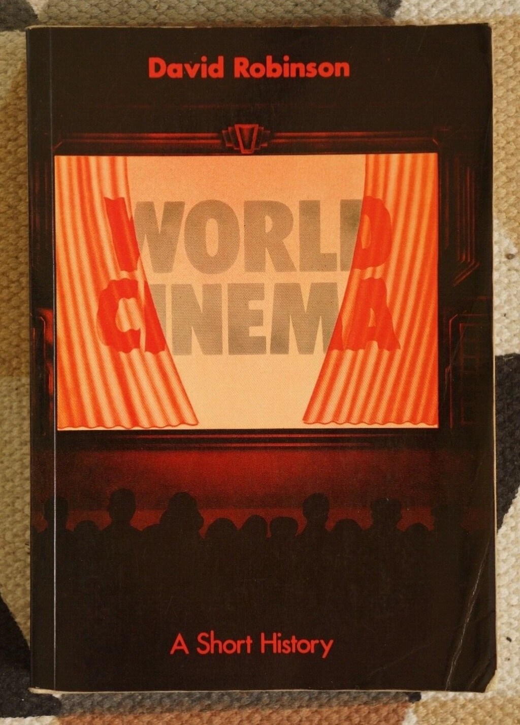 كتب عن السينما العالمية: رحلة إلى خارج&nbsp;هوليوود